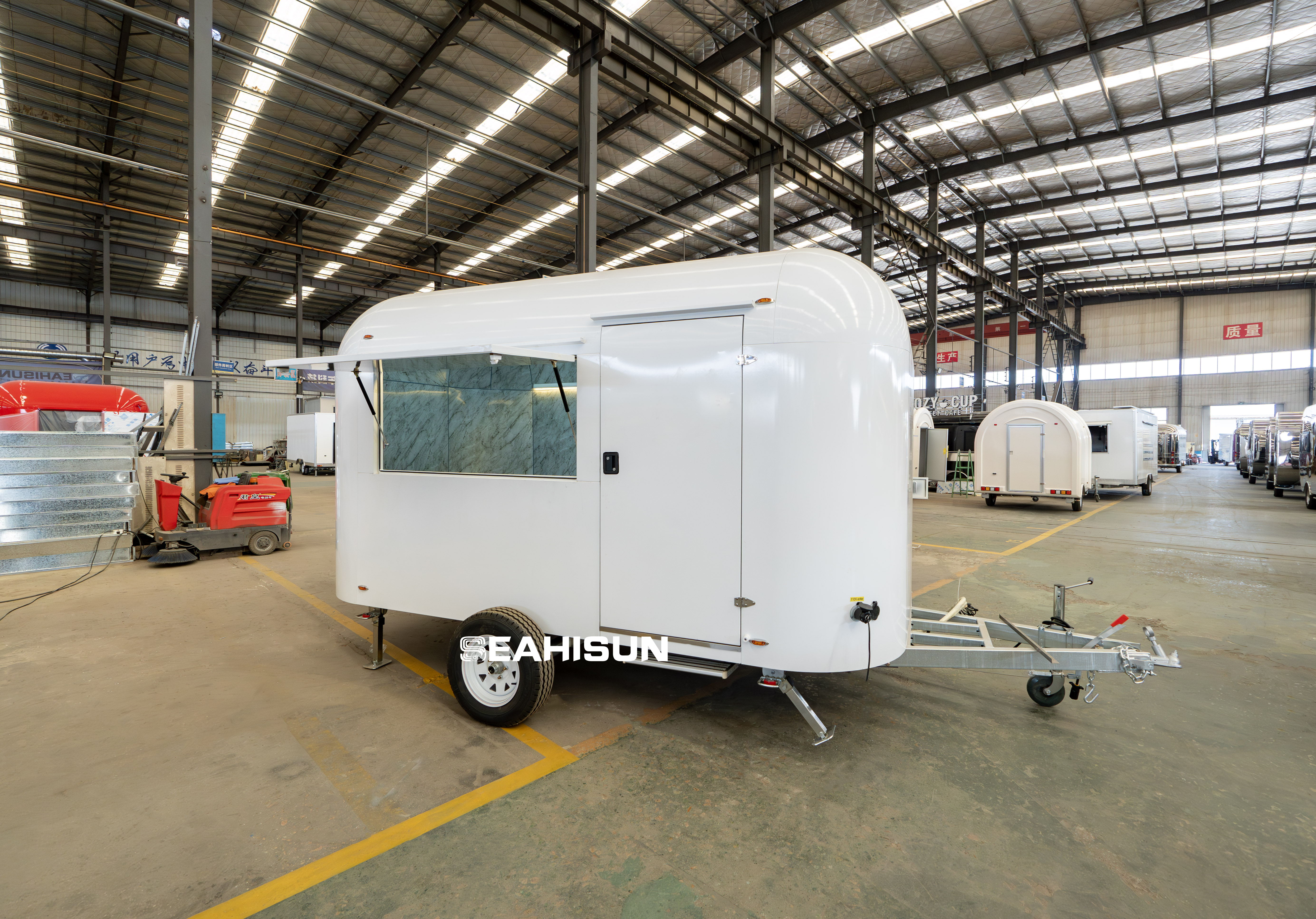 Aluminum food trailer (11) Aluminum food trailer (11)