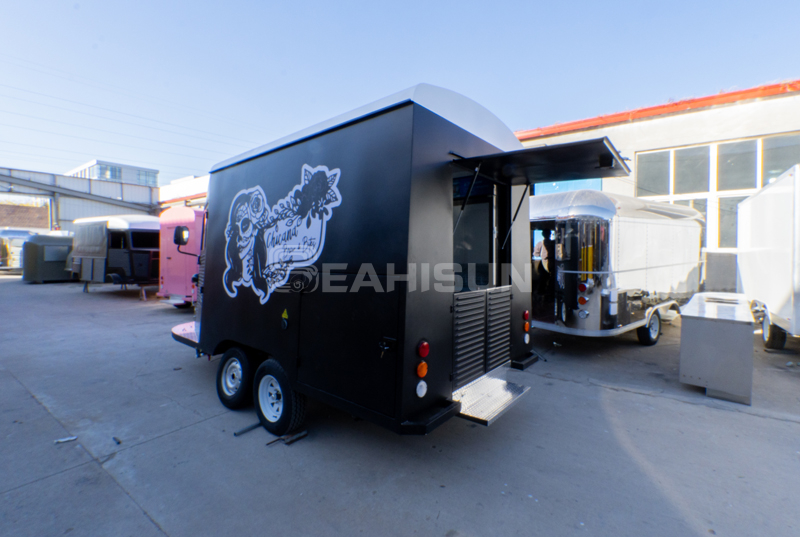 Round Food Trailers How Unique Shape Attracts Customer Attention