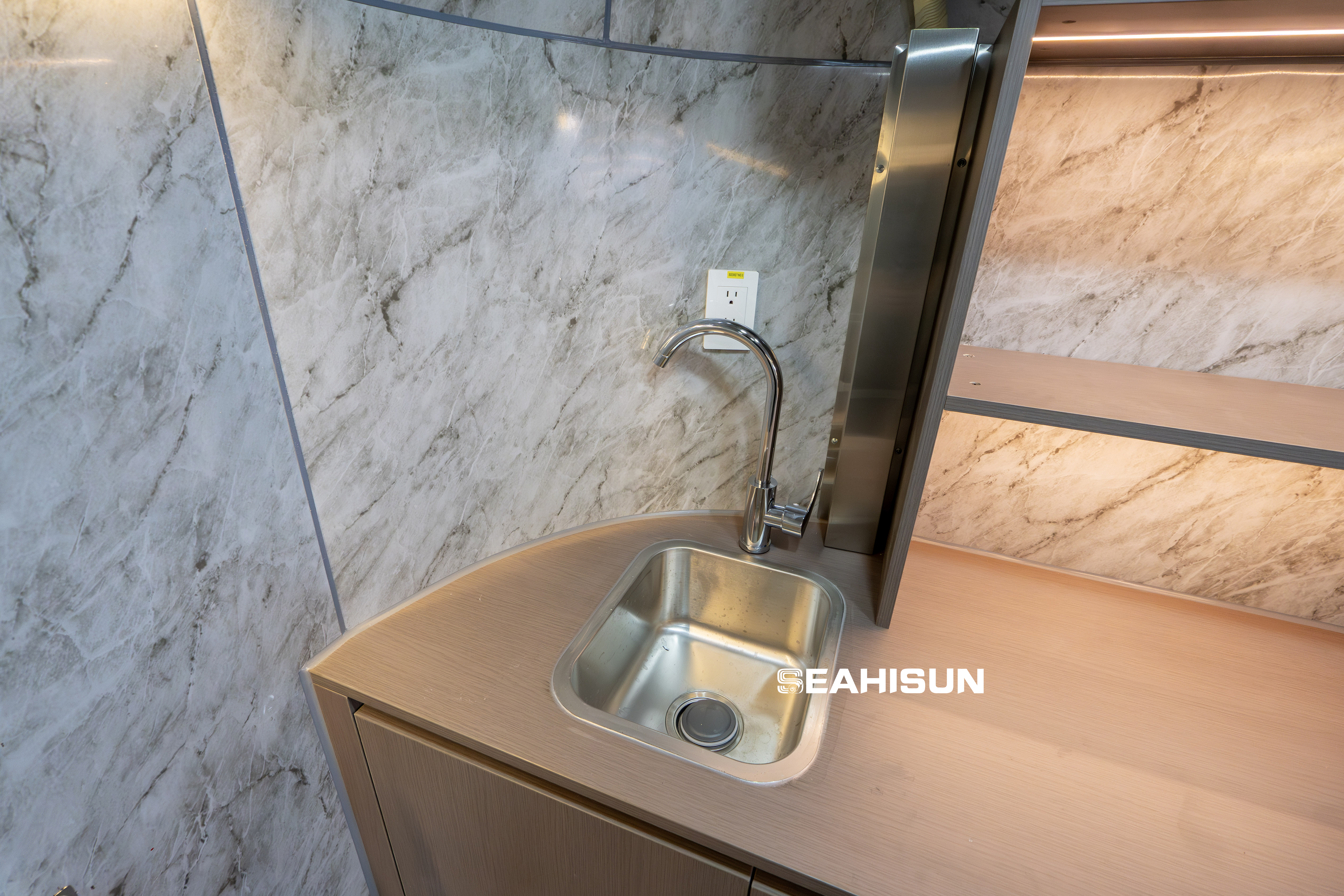 Aluminum food trailer (6)